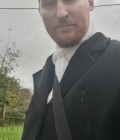 Встретьте Мужчинa : Cyril, 34 лет до Франция  Charente